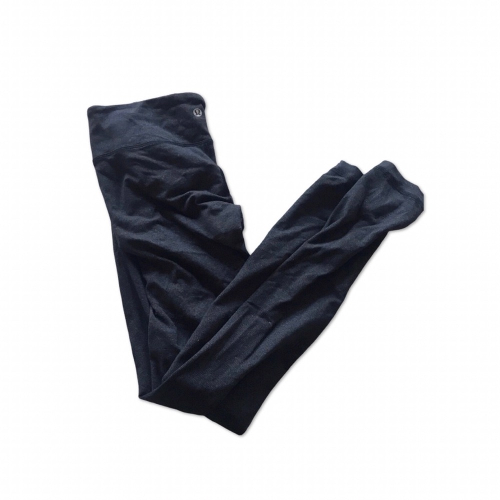 Lululemon Leggings Barely Worn, Affordable, and in great condition size 6